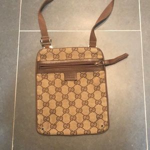 Gucci shoulder bag bought in Rome